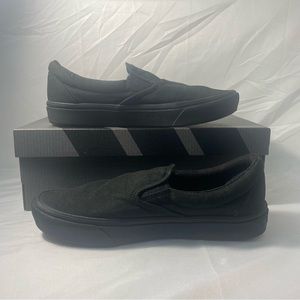 Vans AUTHENTIC Men Size 8 -All Black VN000EE3BKA Canvas Low Top Skateboard Shoes